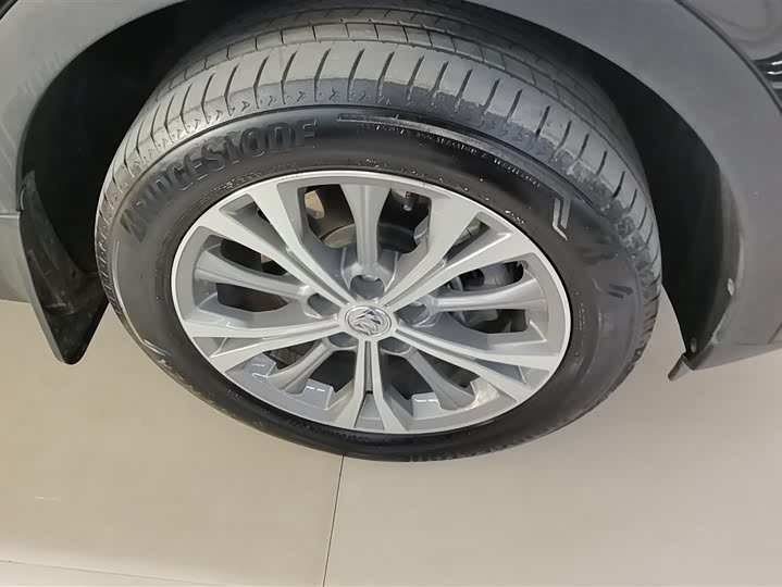 Фото 6 - Buick Envision Plus