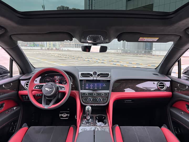 Фото 8 - Bentley Bentayga