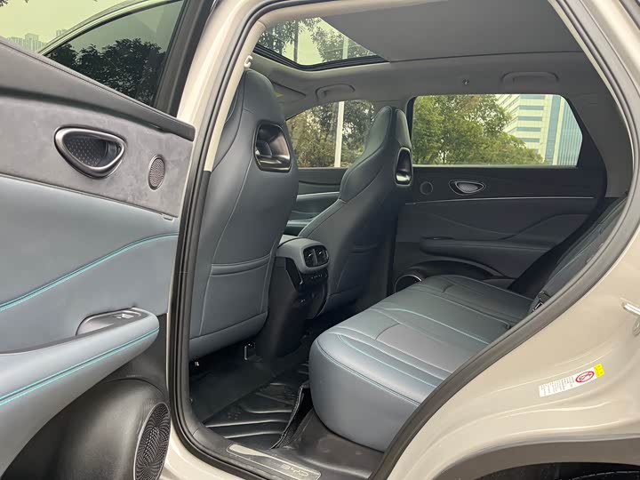 Фото 7 - BYD Sea Lion 07 DM-i Hybrid