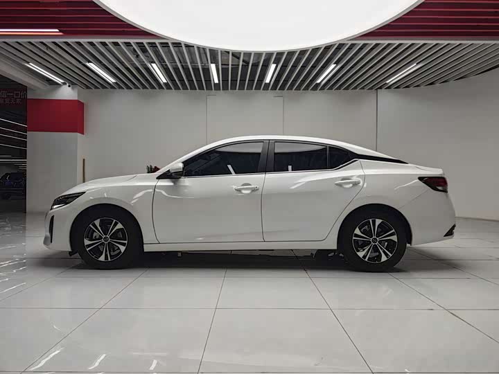 Фото 2 - Nissan Sylphy