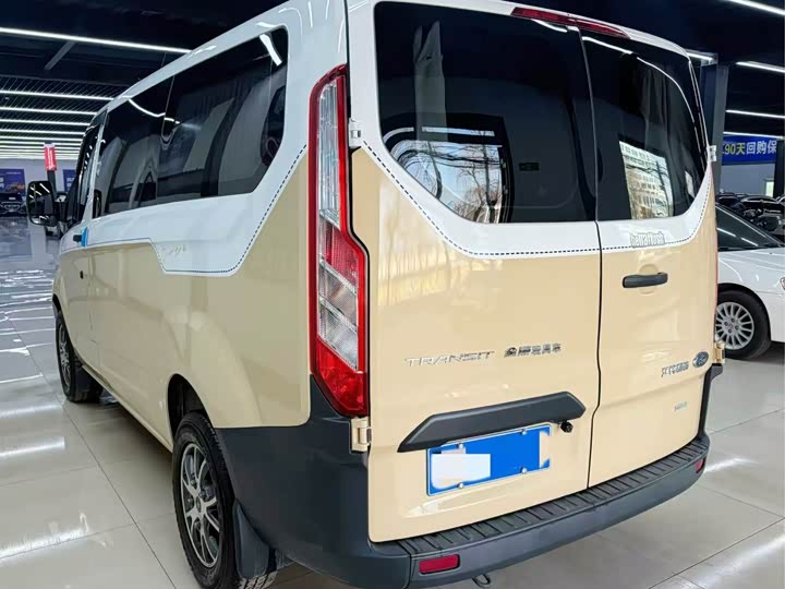 Фото 4 - Ford Transit