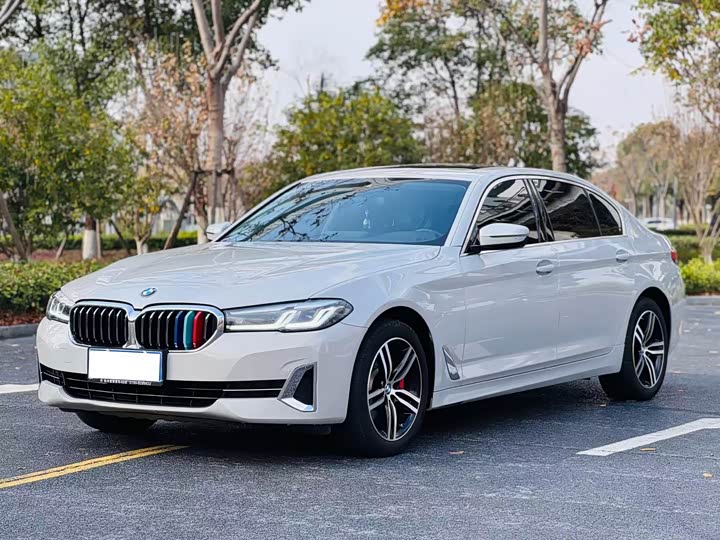 Фото 1 - BMW 5 Series