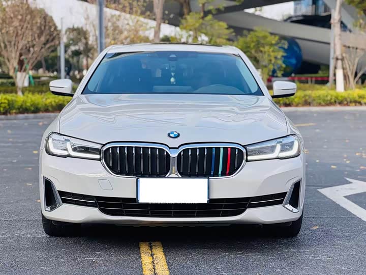 Фото 2 - BMW 5 Series