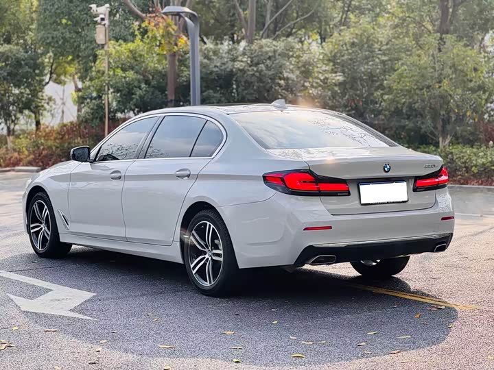Фото 7 - BMW 5 Series