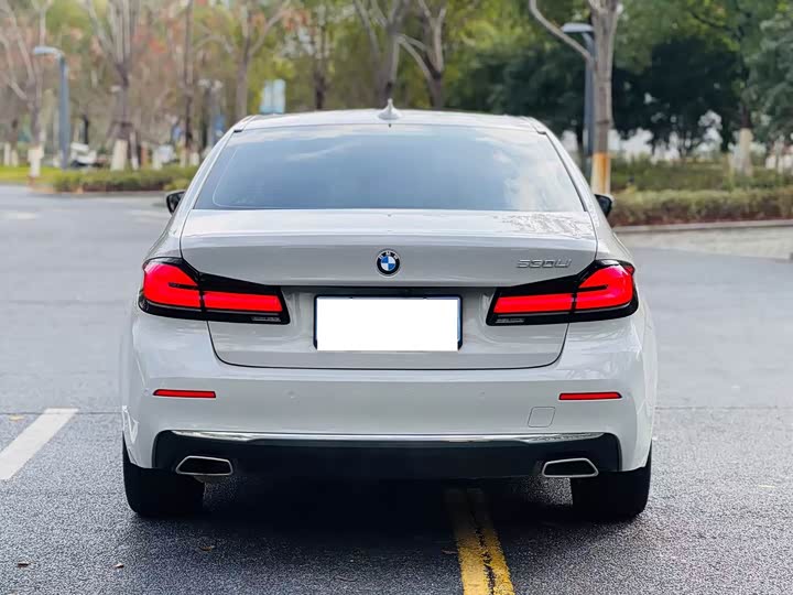 Фото 8 - BMW 5 Series
