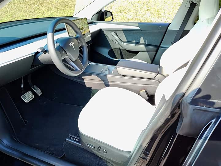 Фото 7 - Tesla Model Y