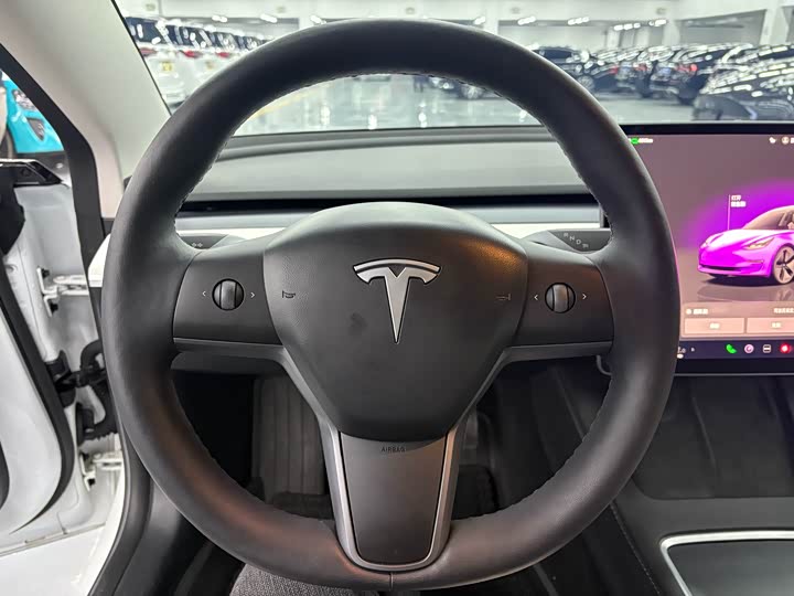 Фото 5 - Tesla Model 3