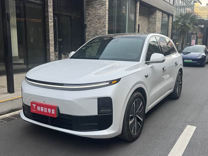 Фото 1 - LiXiang L6