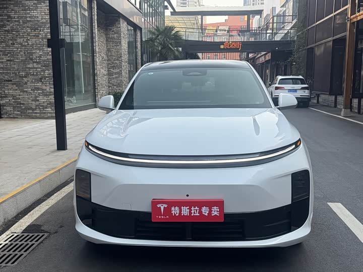 Фото 2 - LiXiang L6