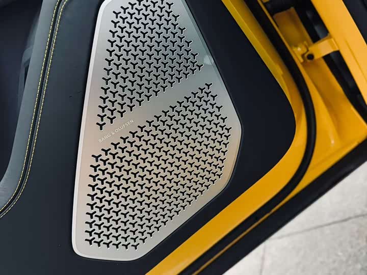 Фото 9 - Lamborghini Urus