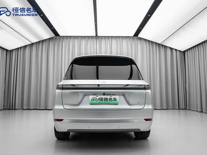 Фото 8 - LiXiang L9