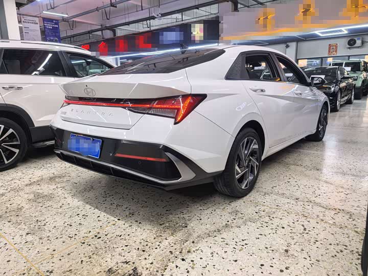 Фото 4 - Hyundai Elantra N line