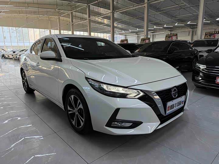 Фото 3 - Nissan Sylphy