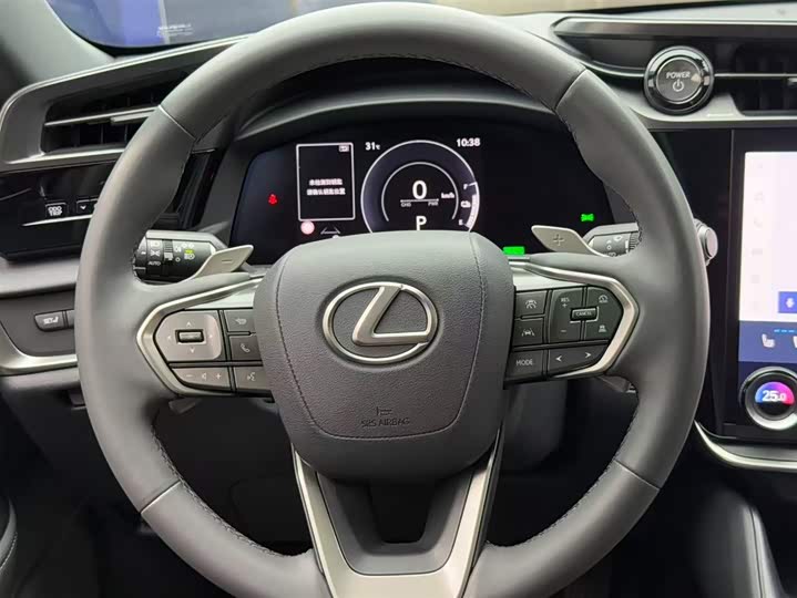 Фото 4 - Lexus RZ