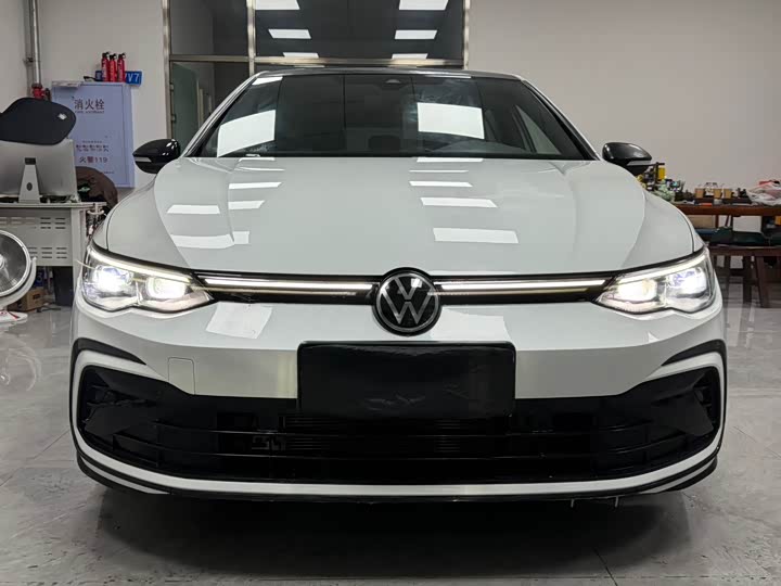 Фото 4 - Volkswagen Golf