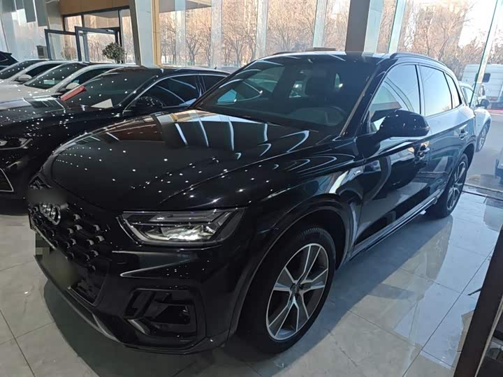 Фото 5 - Audi Q5L