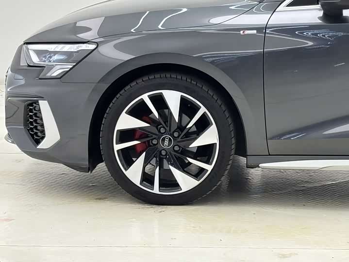 Фото 5 - Audi A3