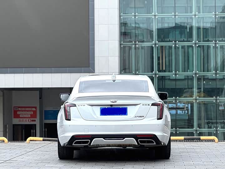 Фото 8 - Cadillac CT5