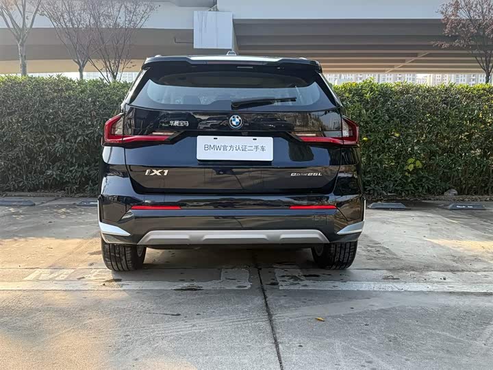 Фото 5 - BMW iX1