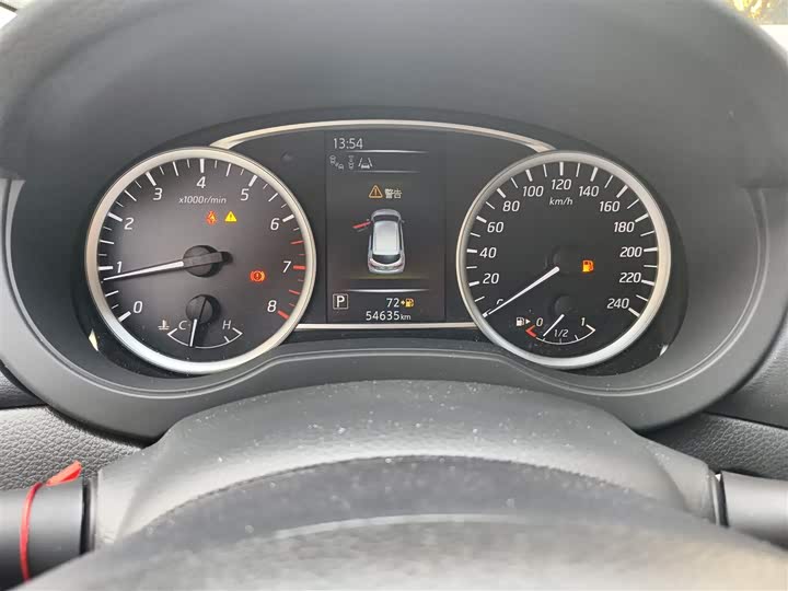 Фото 5 - Nissan Tiida