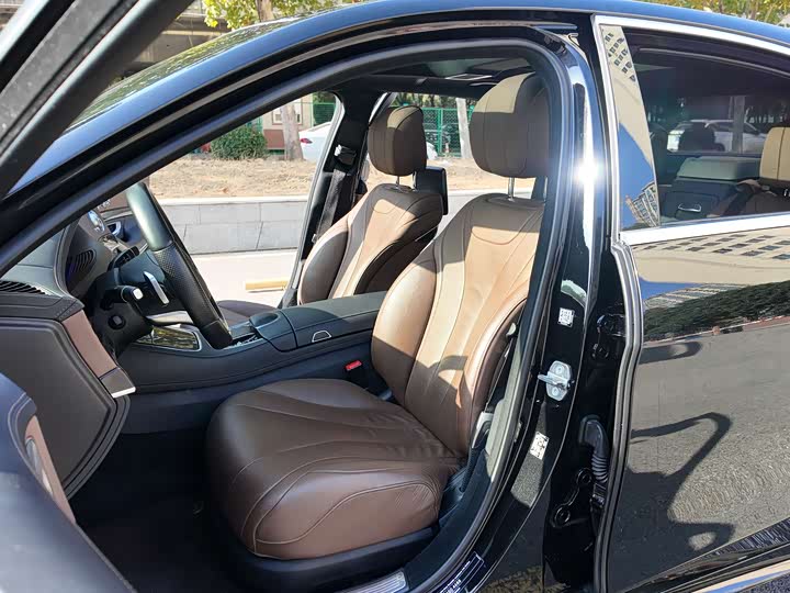 Фото 9 - Mercedes-Benz S-Class