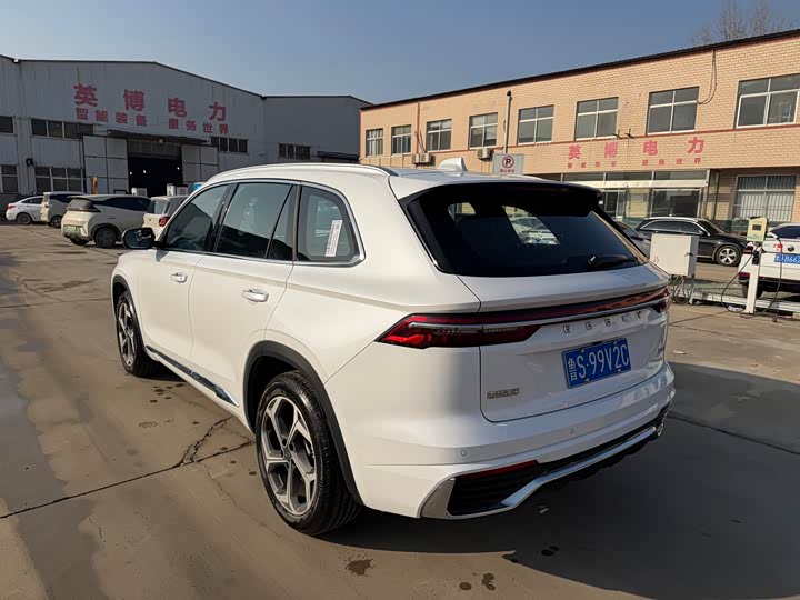 Фото 6 - Geely Monjaro