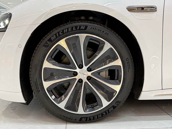 Фото 5 - Luxeed S7