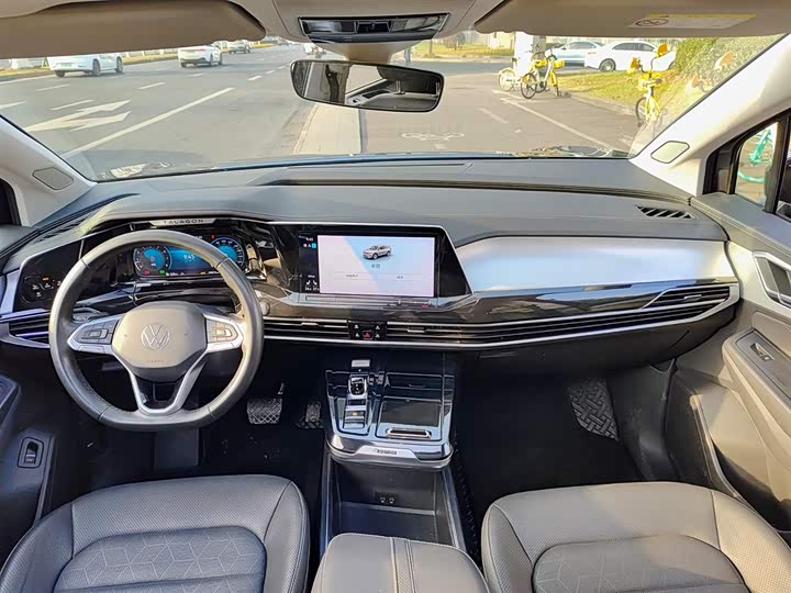 Фото 6 - Volkswagen Talagon