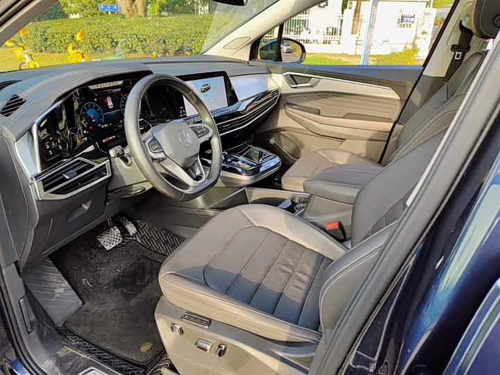 Фото 7 - Volkswagen Talagon