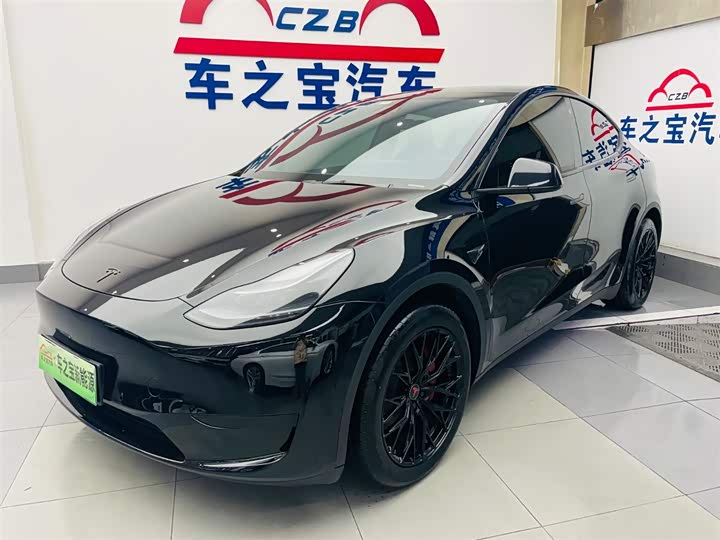 Фото 1 - Tesla Model Y