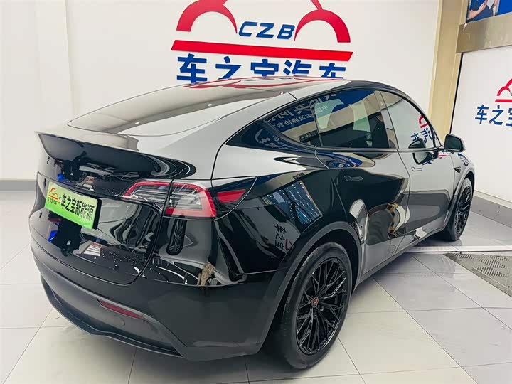 Фото 5 - Tesla Model Y