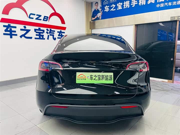 Фото 6 - Tesla Model Y