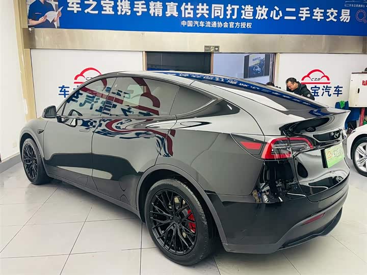 Фото 7 - Tesla Model Y