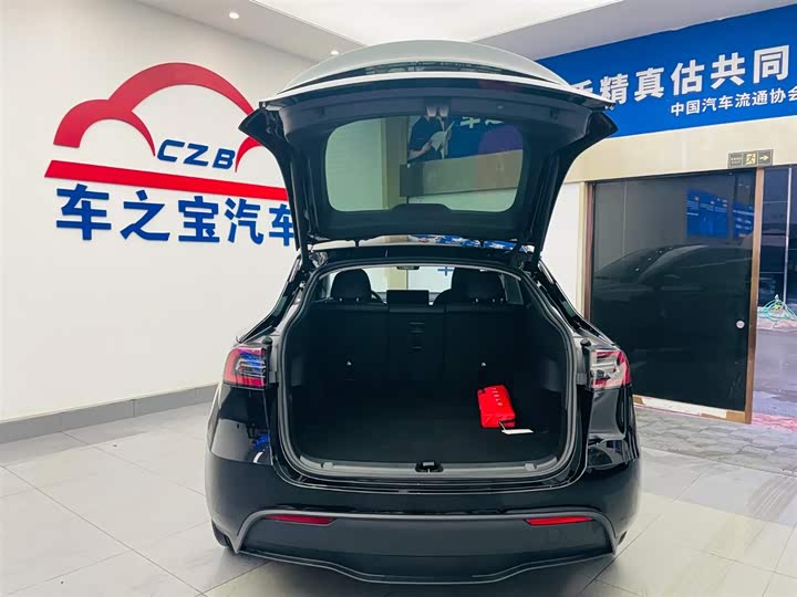 Фото 9 - Tesla Model Y