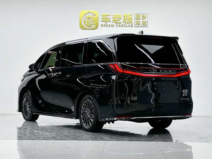 Фото 6 - Lexus LM