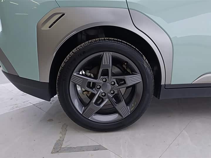 Фото 6 - GAC Aion Y