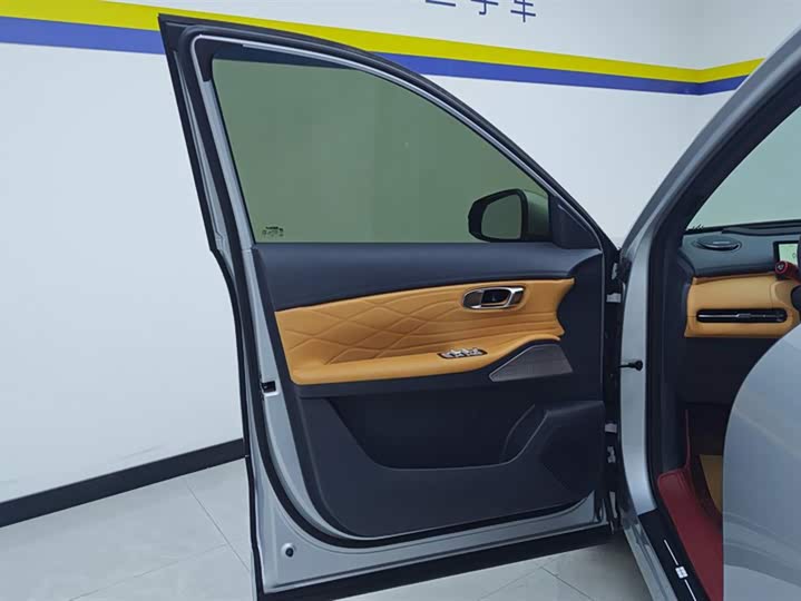 Фото 7 - Geely Galaxy Starship 7