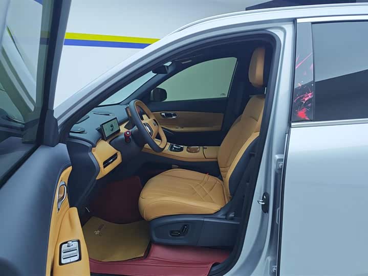 Фото 9 - Geely Galaxy Starship 7