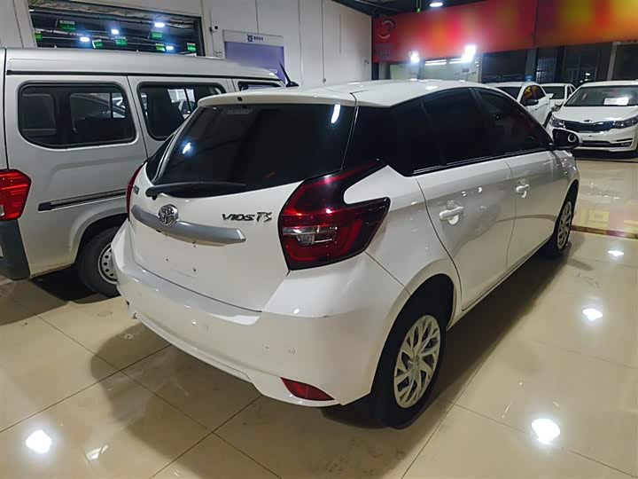 Фото 7 - Toyota Vios FS
