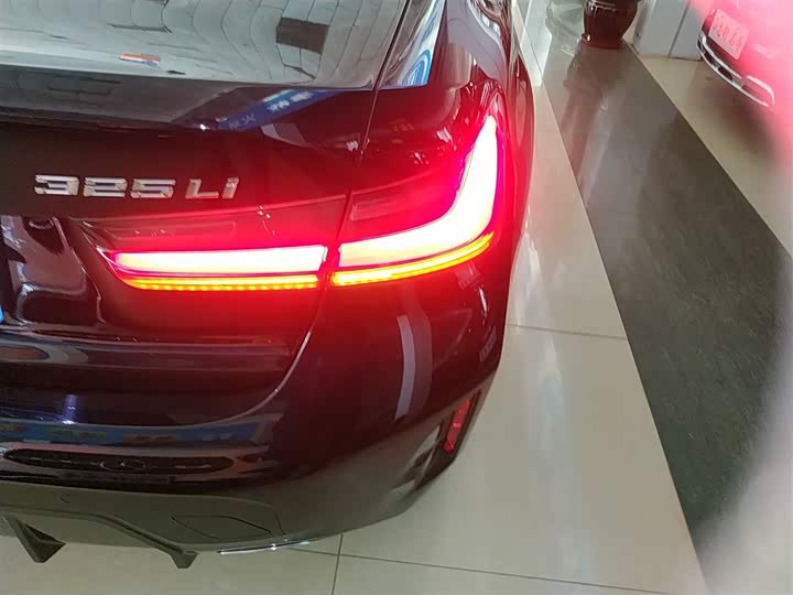 Фото 8 - BMW 3 Series