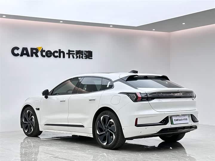 Фото 3 - Zeekr 001