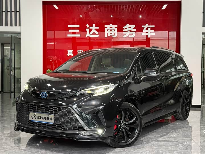 Фото 1 - Toyota Granvia