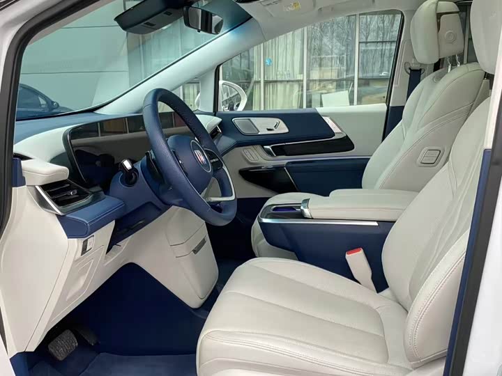 Фото 4 - Buick GL8 Century