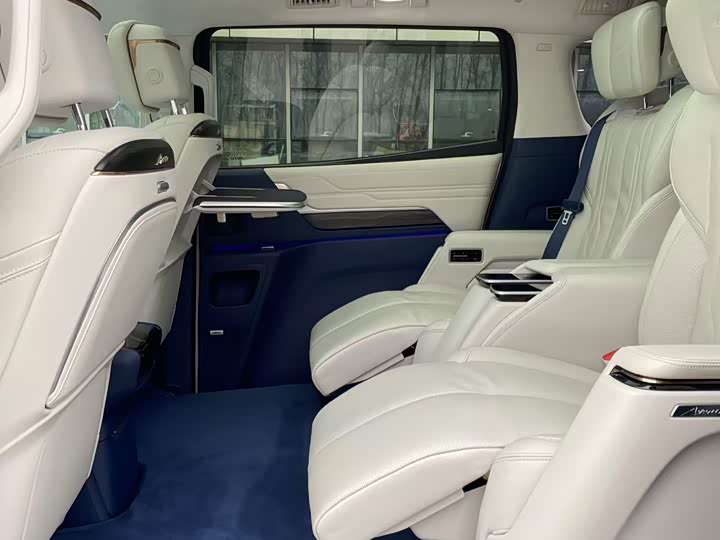 Фото 5 - Buick GL8 Century