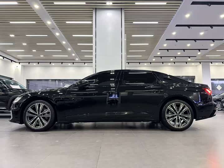 Фото 3 - Audi A6L