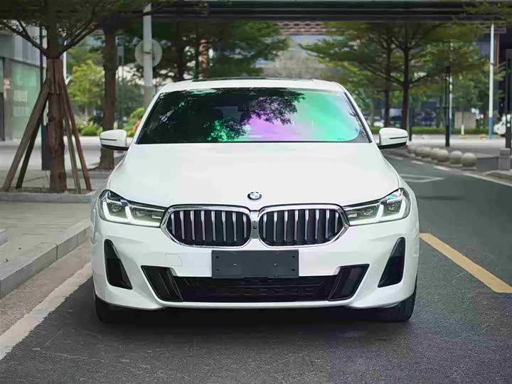 Фото 2 - BMW 6 Series GT