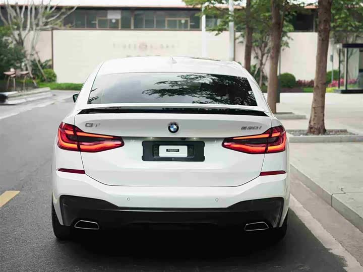 Фото 3 - BMW 6 Series GT