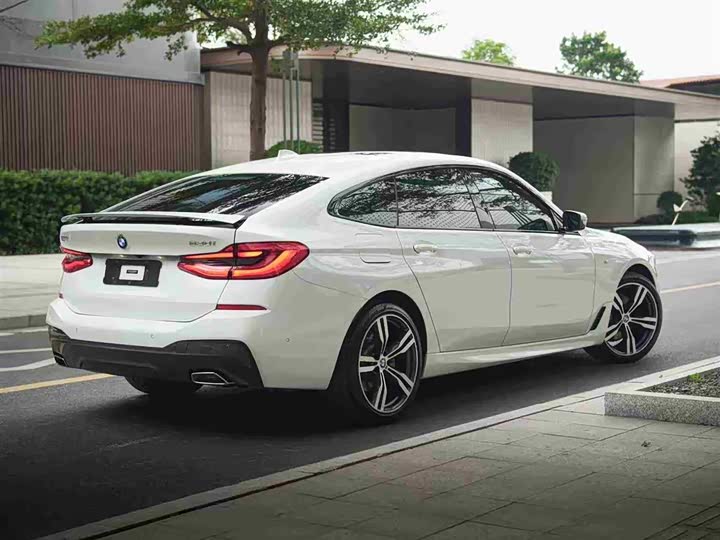 Фото 4 - BMW 6 Series GT