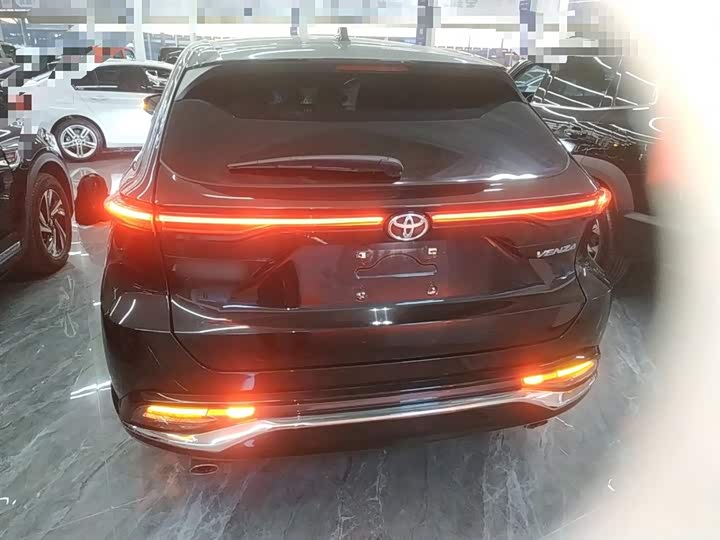 Фото 6 - Toyota Venza