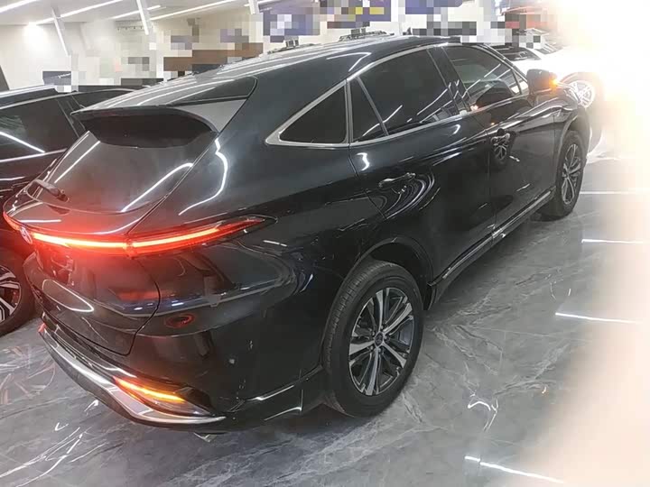 Фото 7 - Toyota Venza